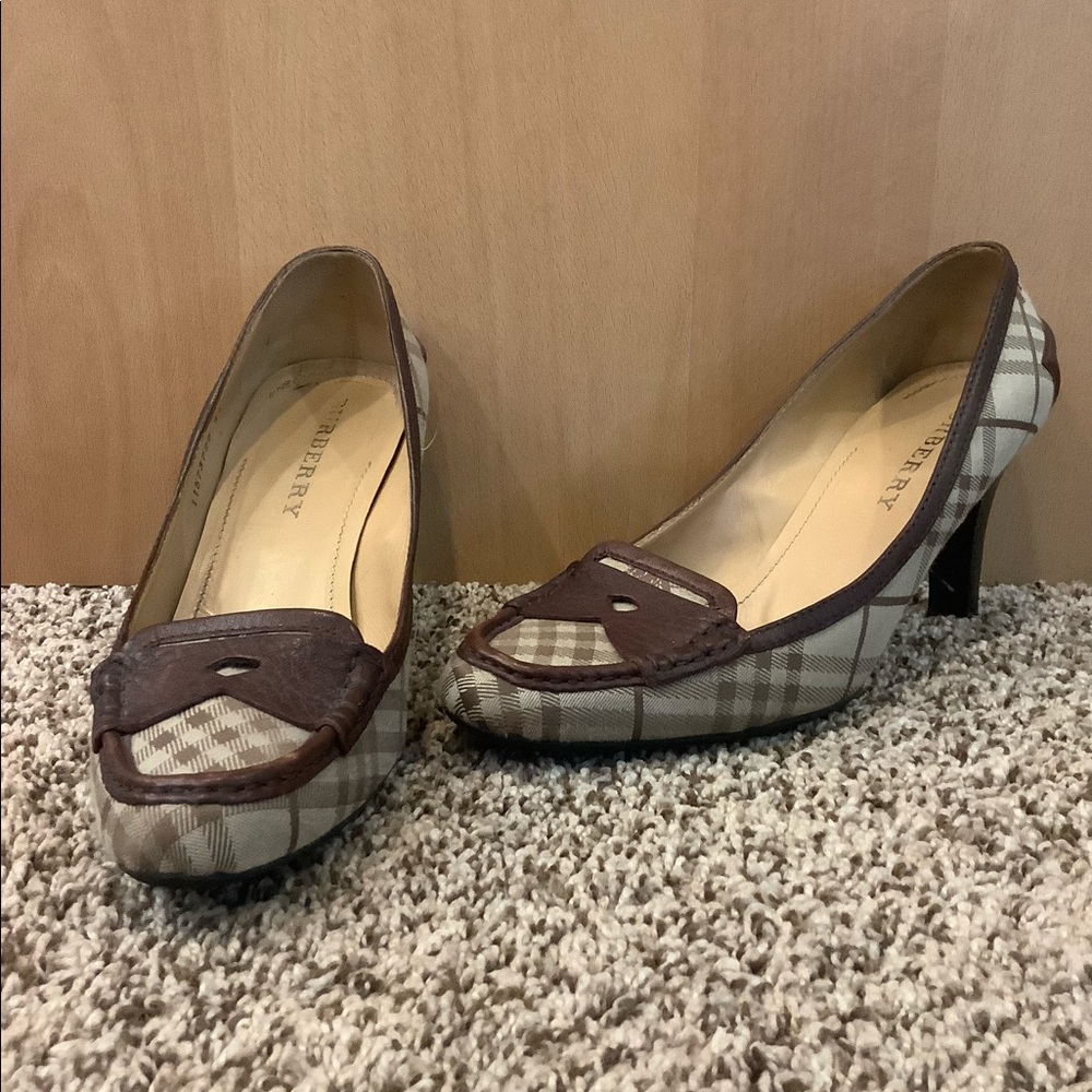 Burberry loafer heels Women’s Size 41 US 8-8.5